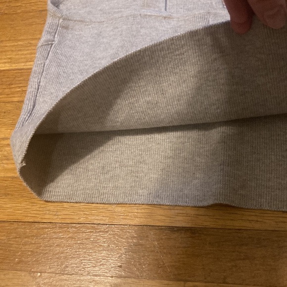 *last chance* NWOT. H&M | Women’s cropped grey/brown tank top. Never worn!! - Picture 15 of 15